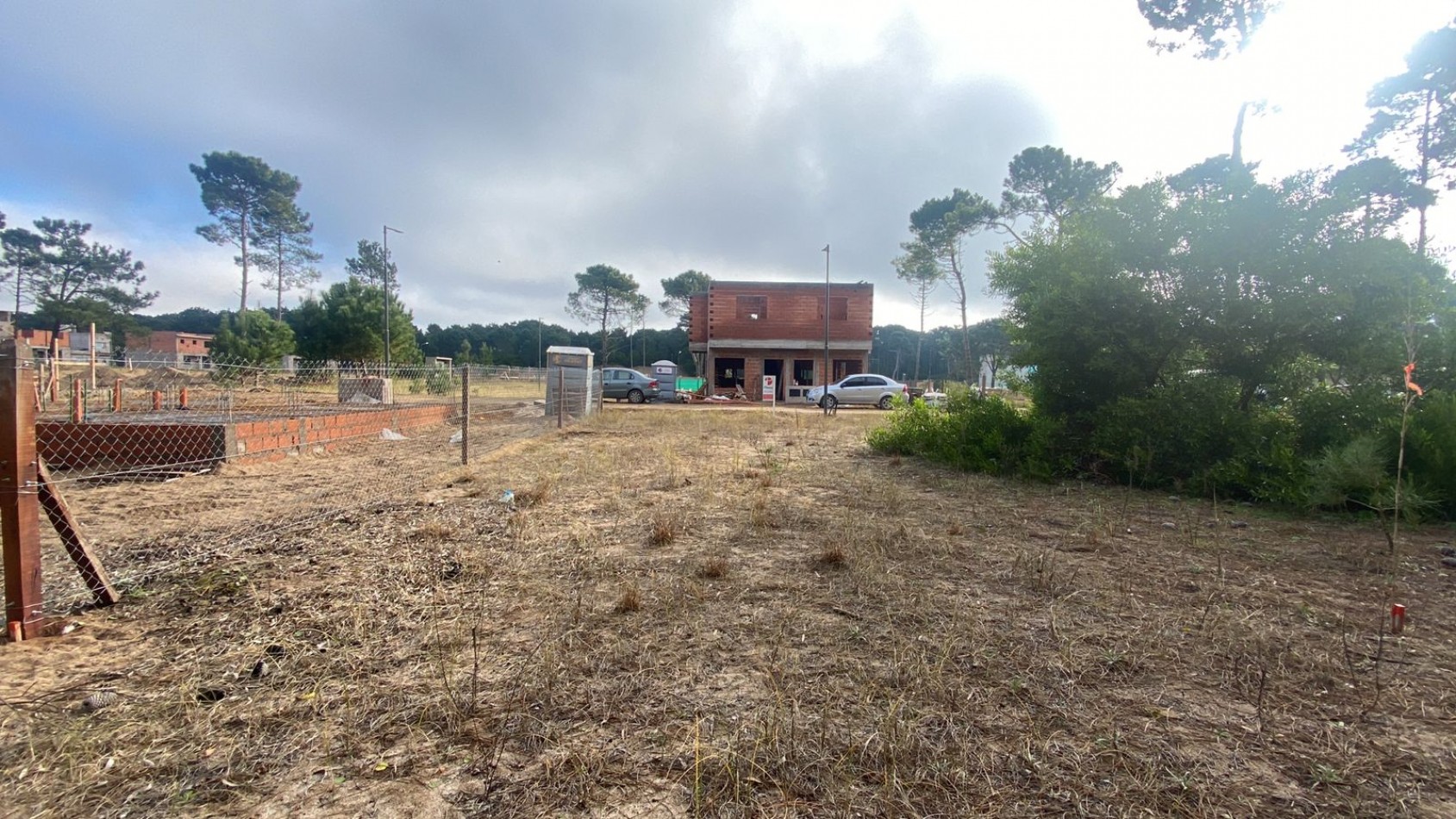 LOTE A LA VENTA EN PINAMAR.