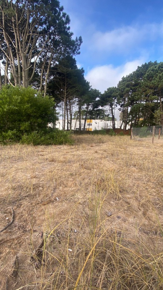 LOTE A LA VENTA EN PINAMAR.