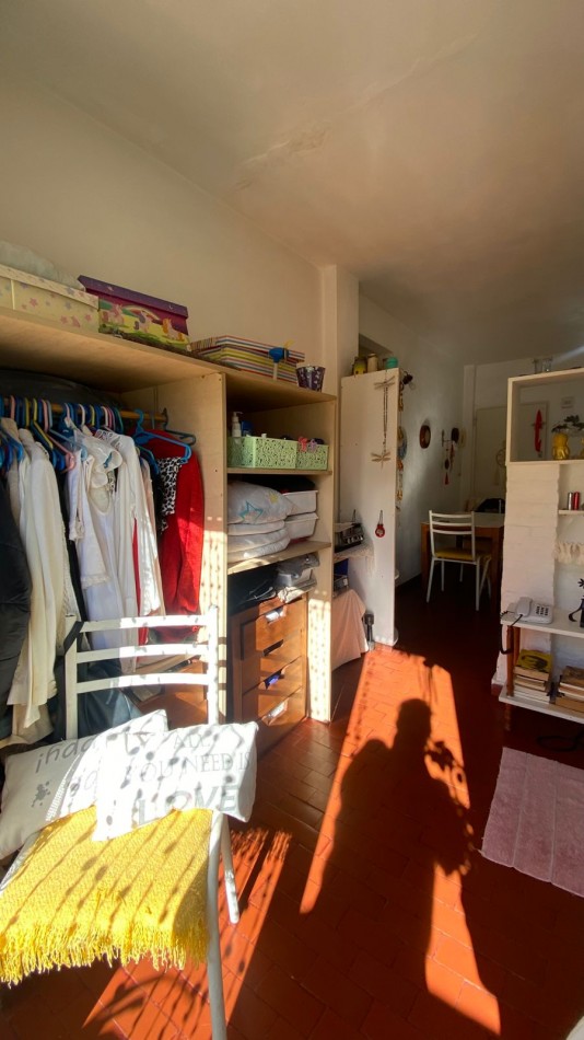 Monoambiente en Pinamar centro.