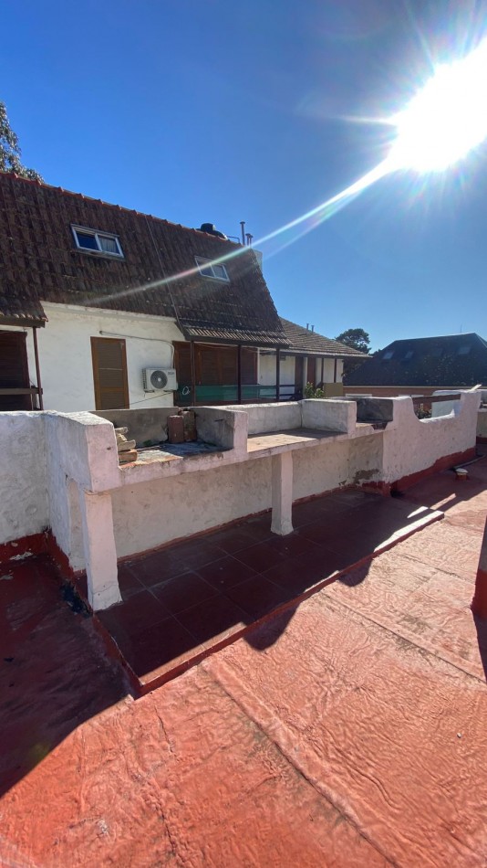 Monoambiente en Pinamar centro.