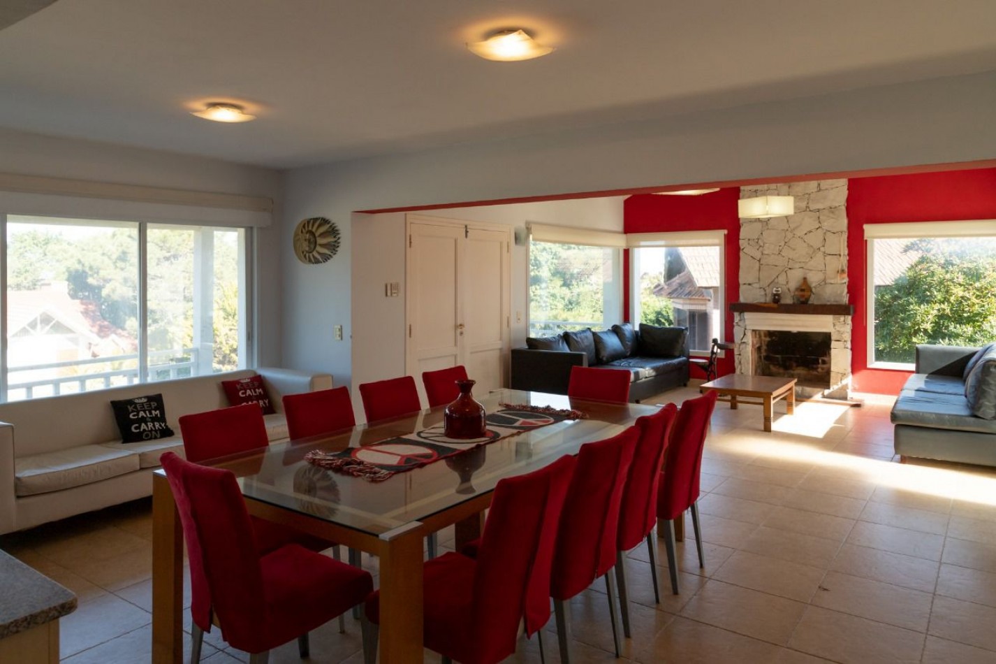 CASA EN PINAMAR NORTE, AVENIDA LIBERTADOR.