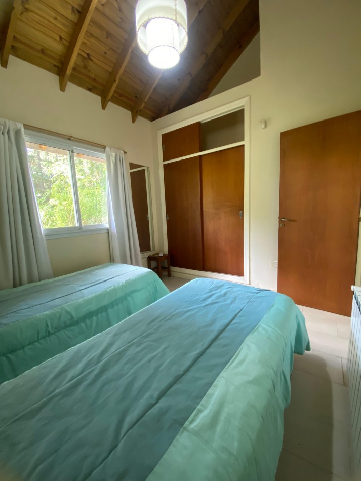 CASA EN ALQUILER TEMPORARIO, PINAMAR NORTE A 300 METROS DEL MAR.