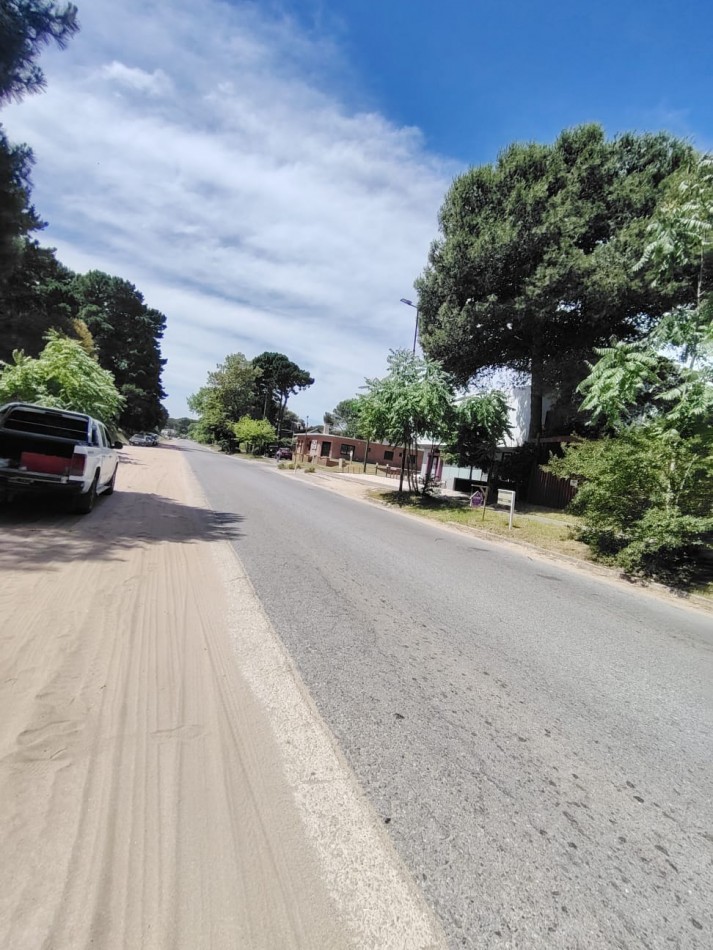 TERRENO MULTIFAMILIAR EN AVENIDA INTERMEDANOS, PINAMAR