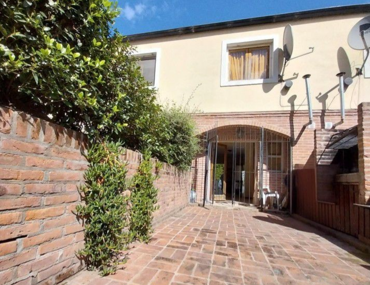 Venta de triplex en Pinamar - excelente ubicacion a metros de Av. Bunge.