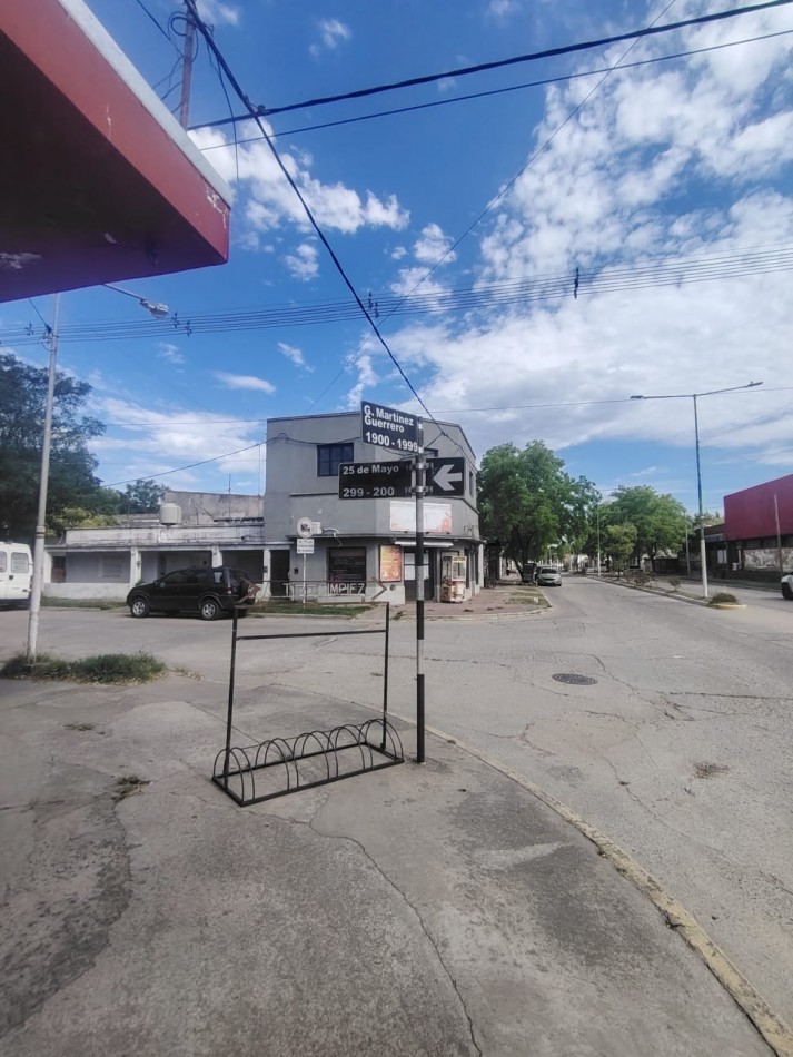 Departamento en Gral madariaga, sobre avenida principal