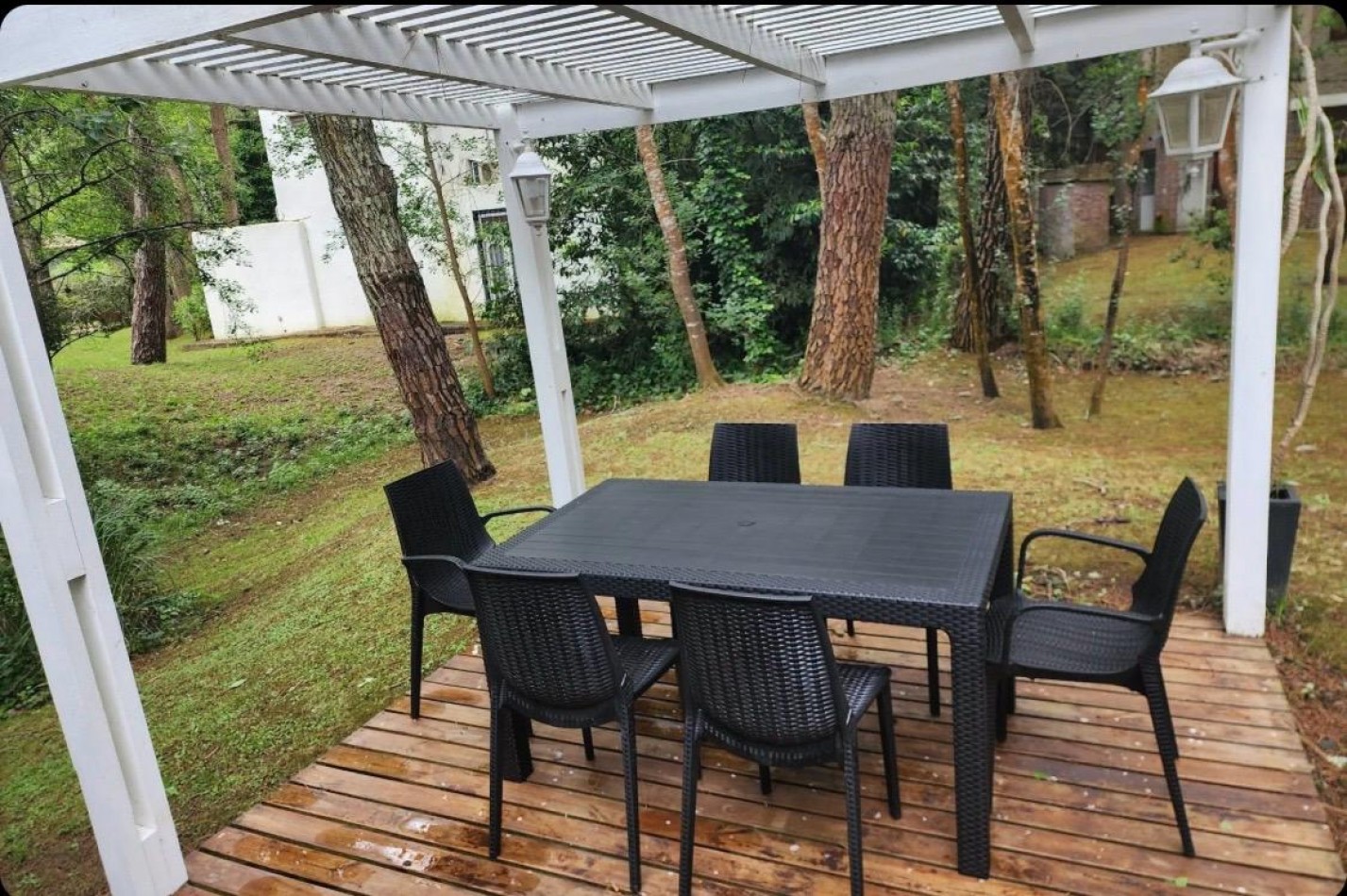 CASA EN VENTA CARILO