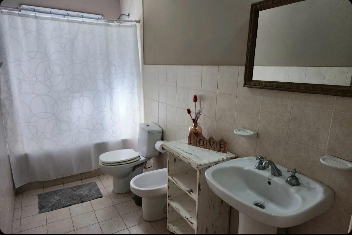 CASA EN VENTA CARILO