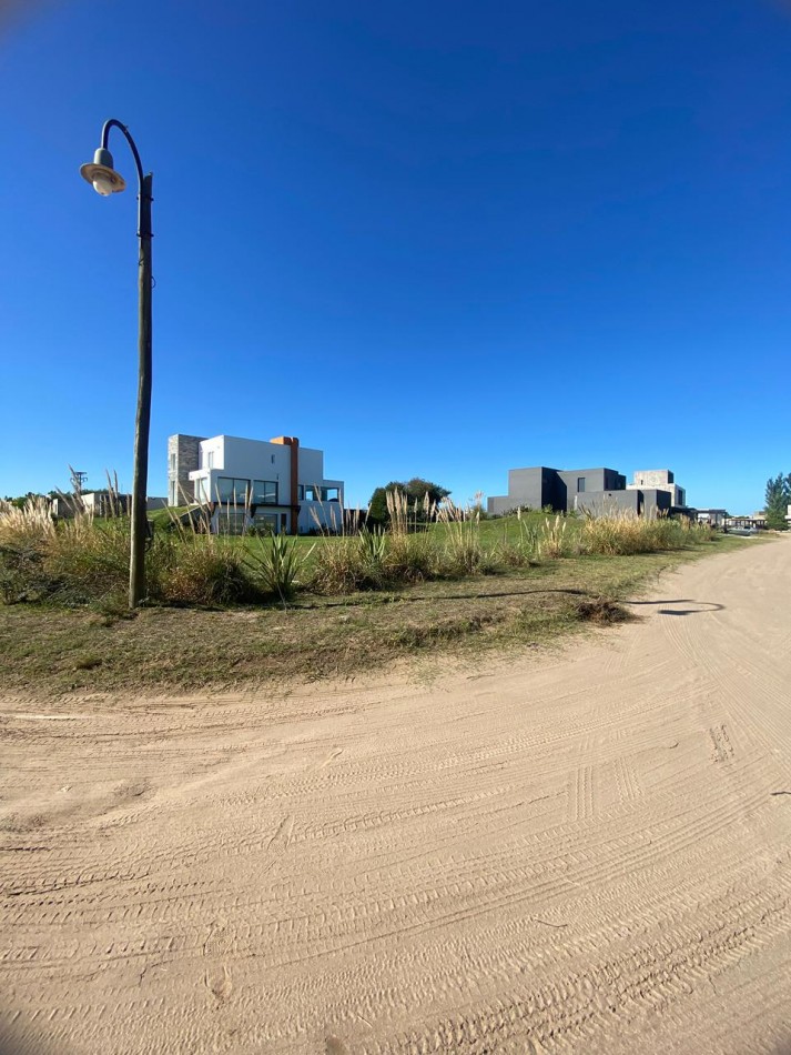 LOTE  412 VENTA EN COSTA ESMERALDA  BARRIO ECUESTRE