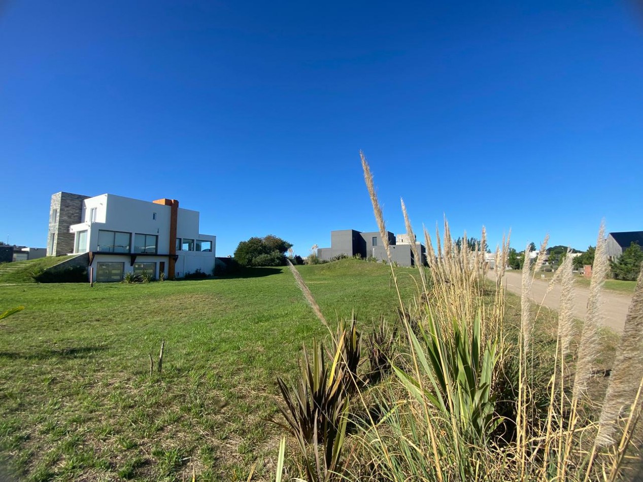 LOTE  412 VENTA EN COSTA ESMERALDA  BARRIO ECUESTRE