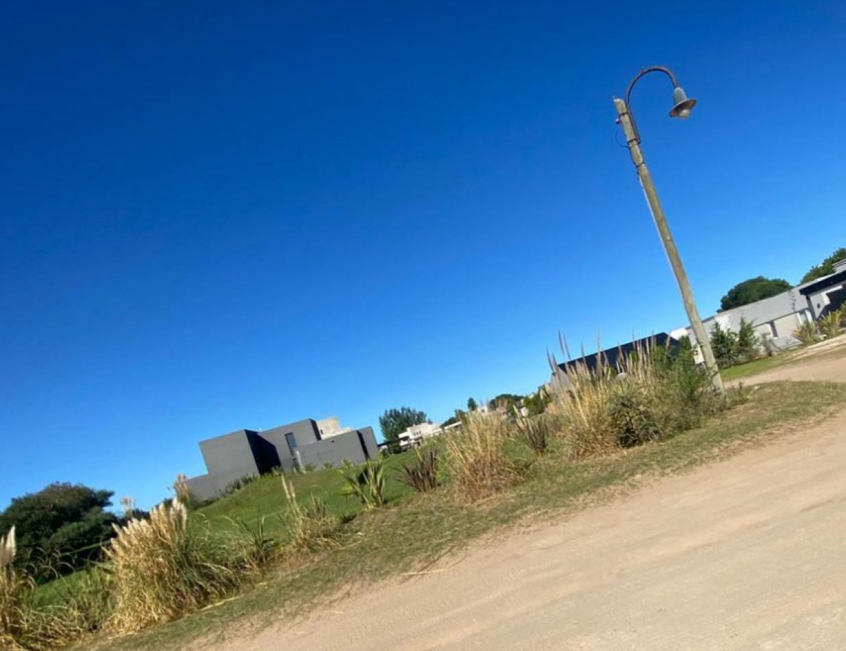 LOTE  412 VENTA EN COSTA ESMERALDA  BARRIO ECUESTRE