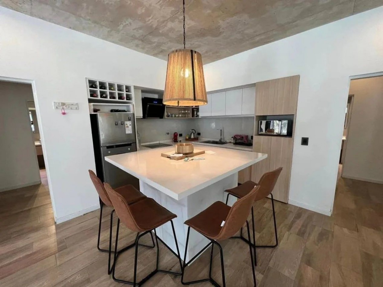 CASA MODERNA ESPECTACULAR *VENTA/FINANCIACION/PERMUTA -VILLA ROBLES-R 11