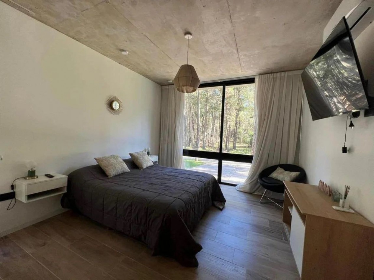 CASA MODERNA ESPECTACULAR *VENTA/FINANCIACION/PERMUTA -VILLA ROBLES-R 11