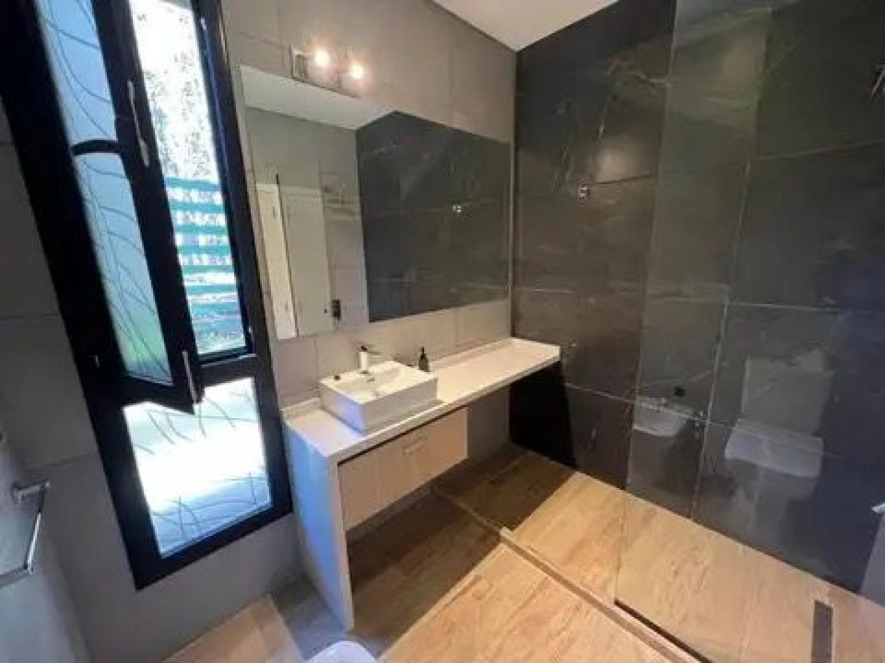 CASA MODERNA ESPECTACULAR *VENTA/FINANCIACION/PERMUTA -VILLA ROBLES-R 11