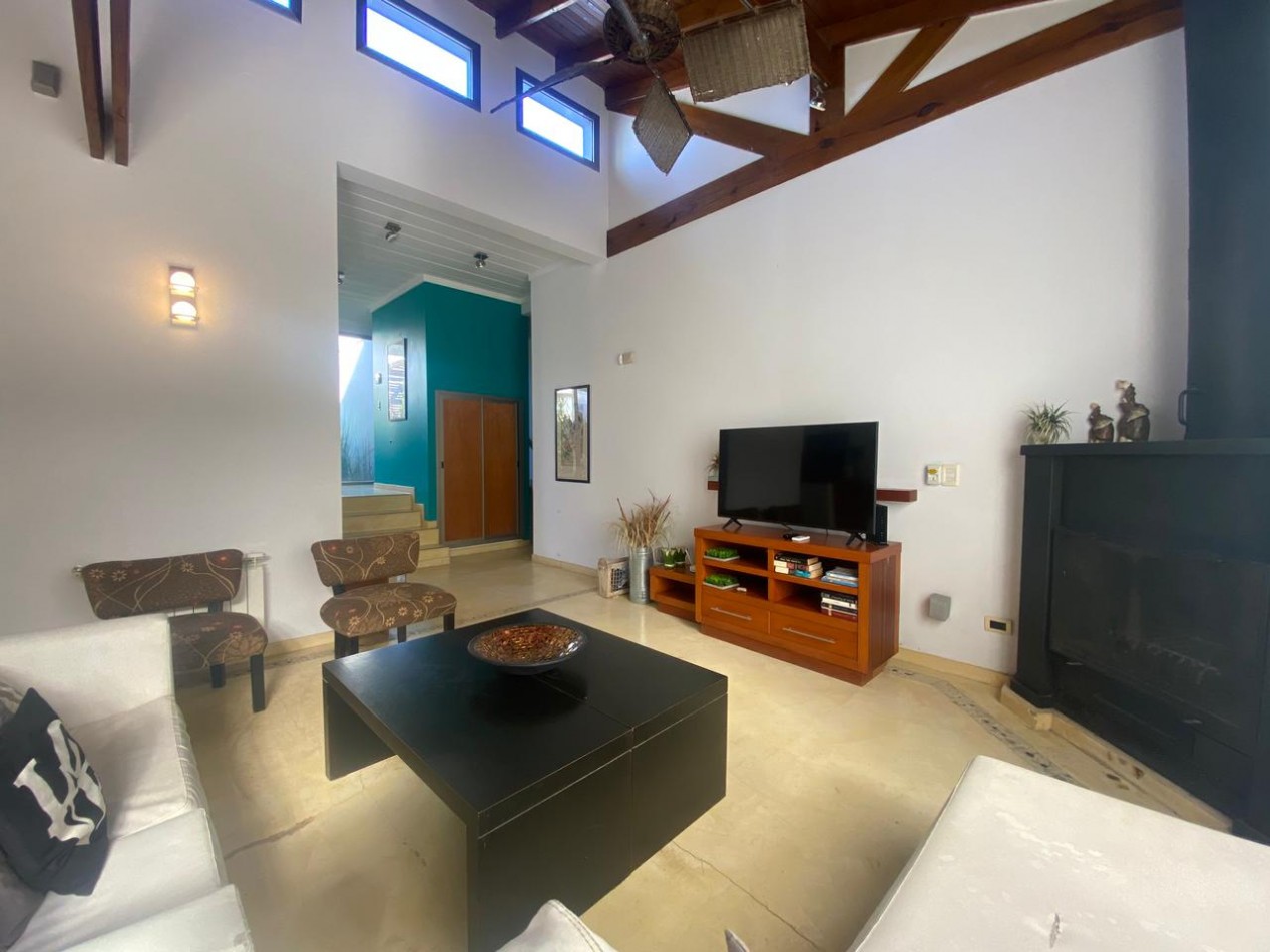 CASA VENTA EN PINAMAR -BARRIO CERRADO TERRAZAS AL GOLF