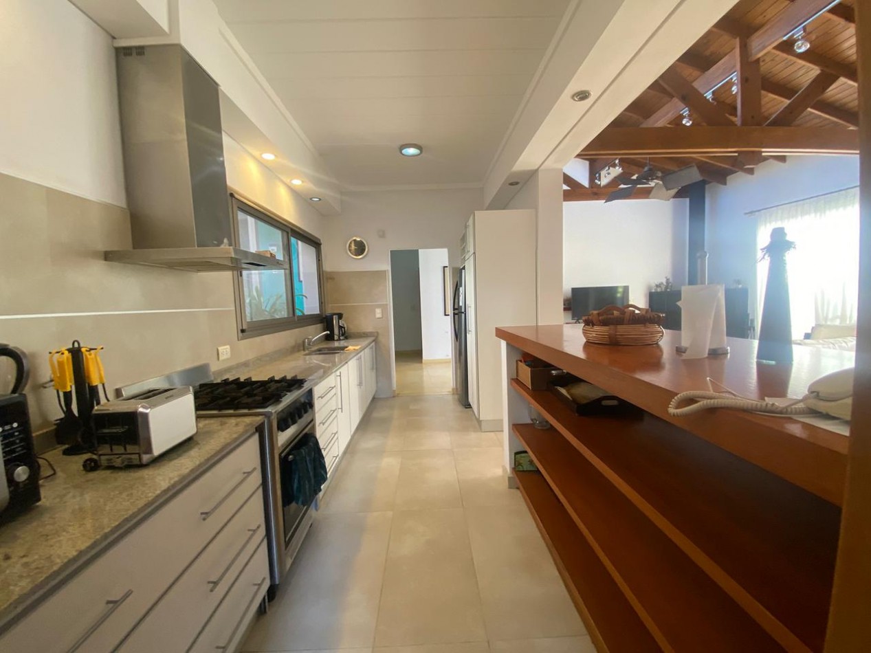 CASA VENTA EN PINAMAR -BARRIO CERRADO TERRAZAS AL GOLF