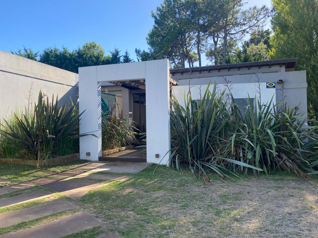 CASA VENTA EN PINAMAR -BARRIO CERRADO TERRAZAS AL GOLF