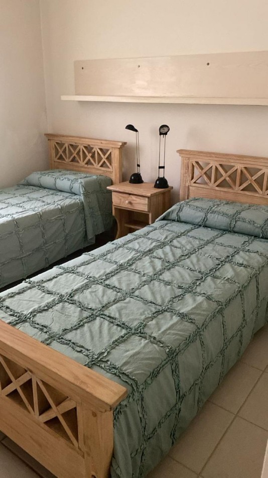 CASA DE 5 AMBIENTES VENTA EN CARILO 