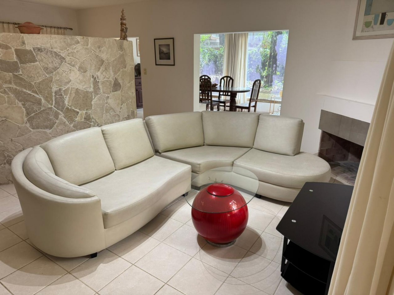 CASA DE 5 AMBIENTES VENTA EN CARILO 