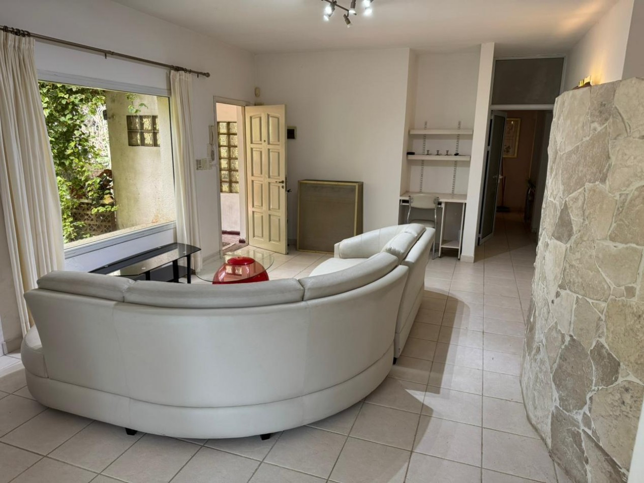 CASA DE 5 AMBIENTES VENTA EN CARILO 