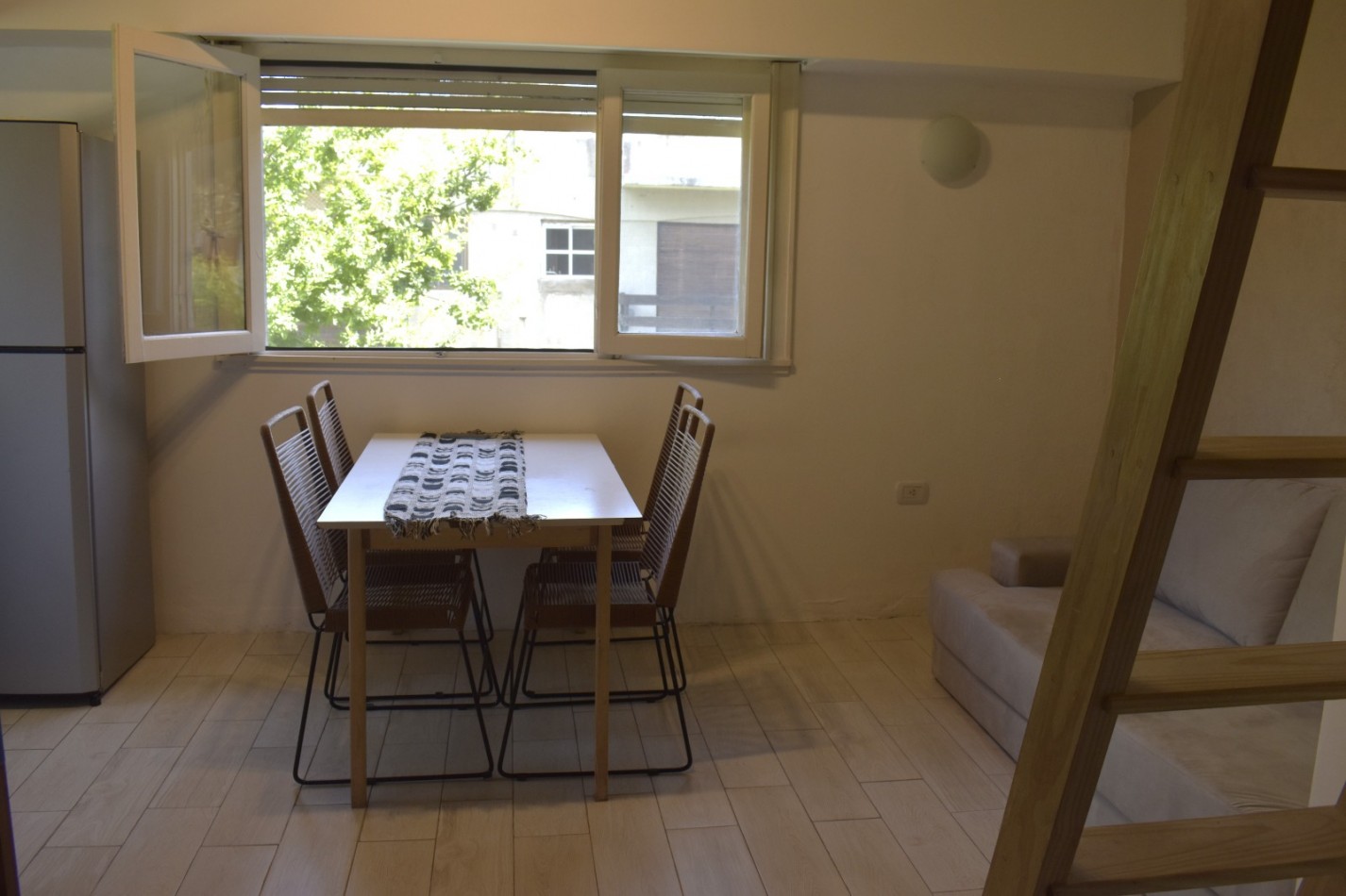 DEPARTAMENTO  VENTA PLENO CENTRO PINAMAR 