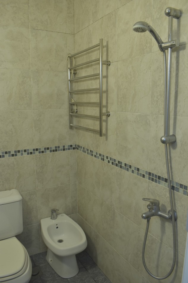 DEPARTAMENTO  VENTA PLENO CENTRO PINAMAR 