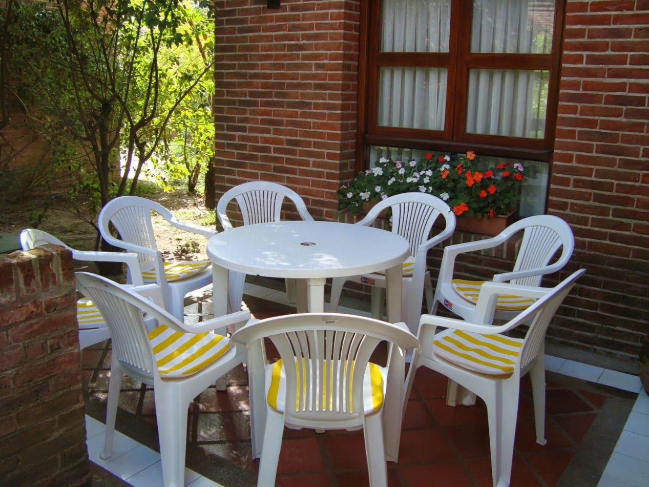 DUPLEX EN CONDOMINIO CON PILETA  VENTA  4 AMBIENTES  PINAMAR