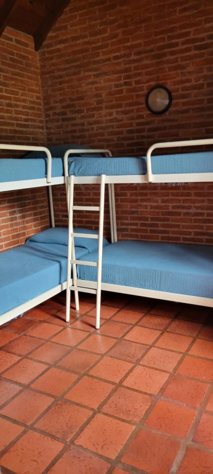 DUPLEX EN CONDOMINIO CON PILETA  VENTA  4 AMBIENTES  PINAMAR