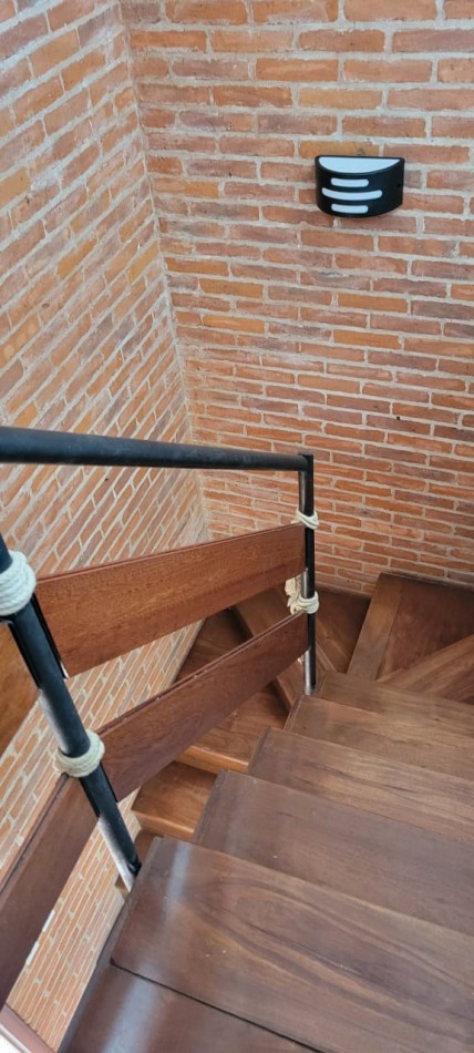 DUPLEX EN CONDOMINIO CON PILETA  VENTA  4 AMBIENTES  PINAMAR