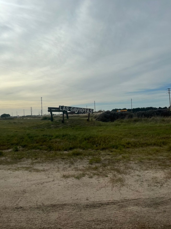 Lote a 3 cuadras de la playa en Las gaviotas VILLA GESELL