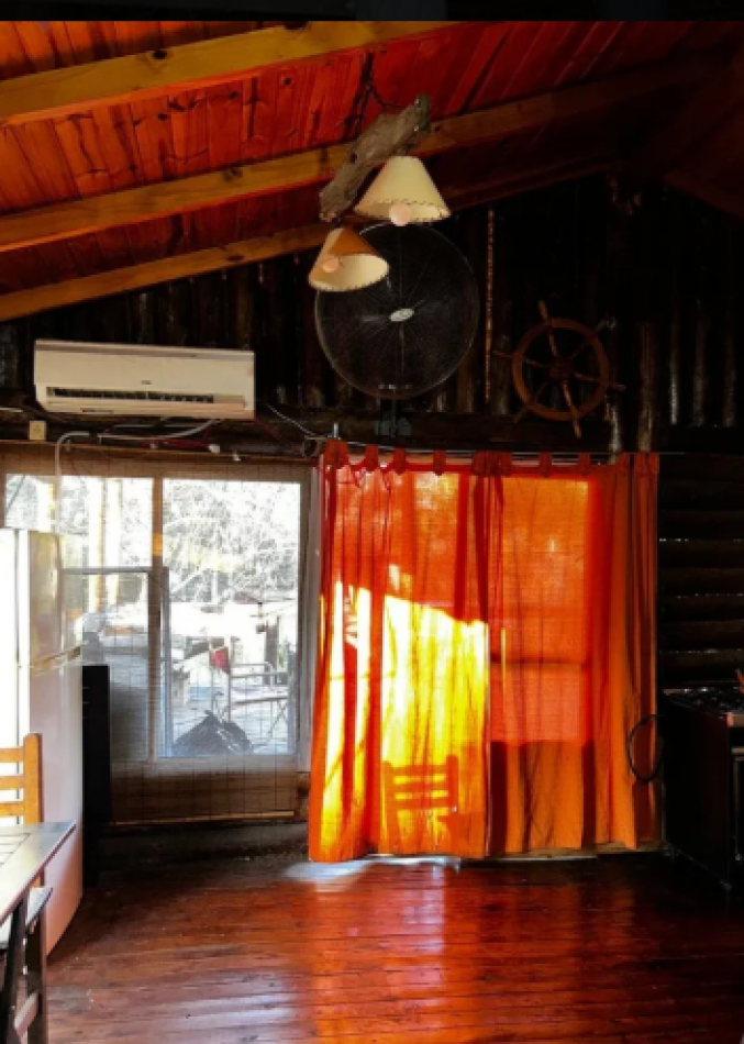Tres cabañas en Delta Tigre en lote de 10.000 m2