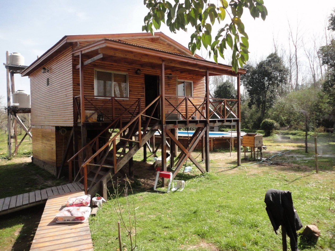 Tres cabañas en Delta Tigre en lote de 10.000 m2