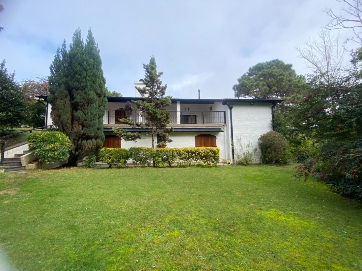 VENTA - Residencia de Categoria con Lote Independiente Incluido | Centro Golf - Pinamar