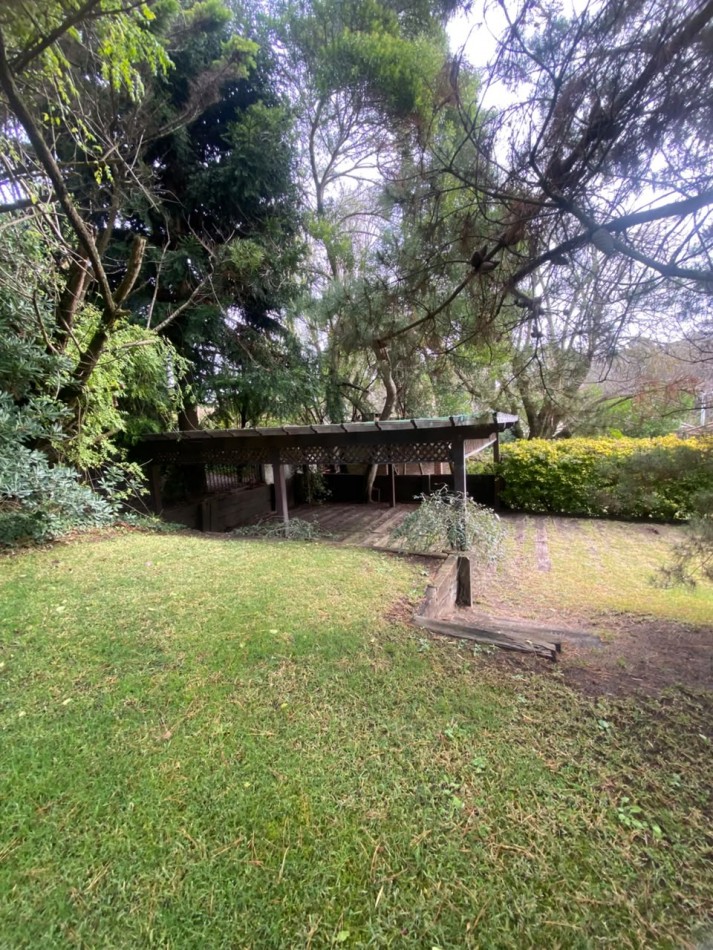 VENTA - Residencia de Categoria con Lote Independiente Incluido | Centro Golf - Pinamar