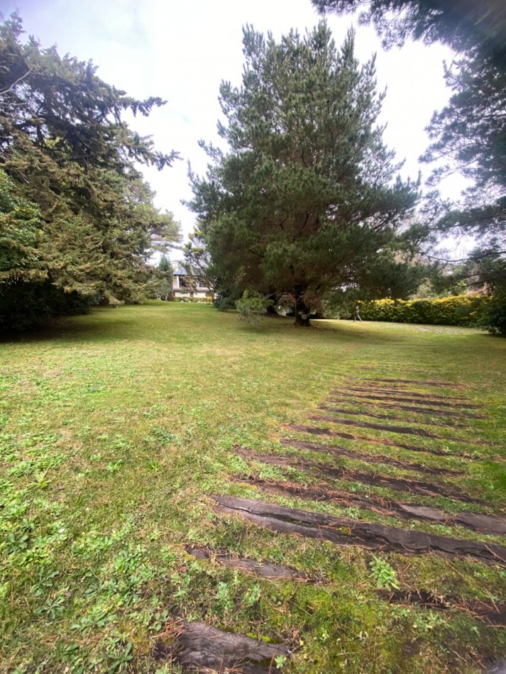 VENTA - Residencia de Categoria con Lote Independiente Incluido | Centro Golf - Pinamar