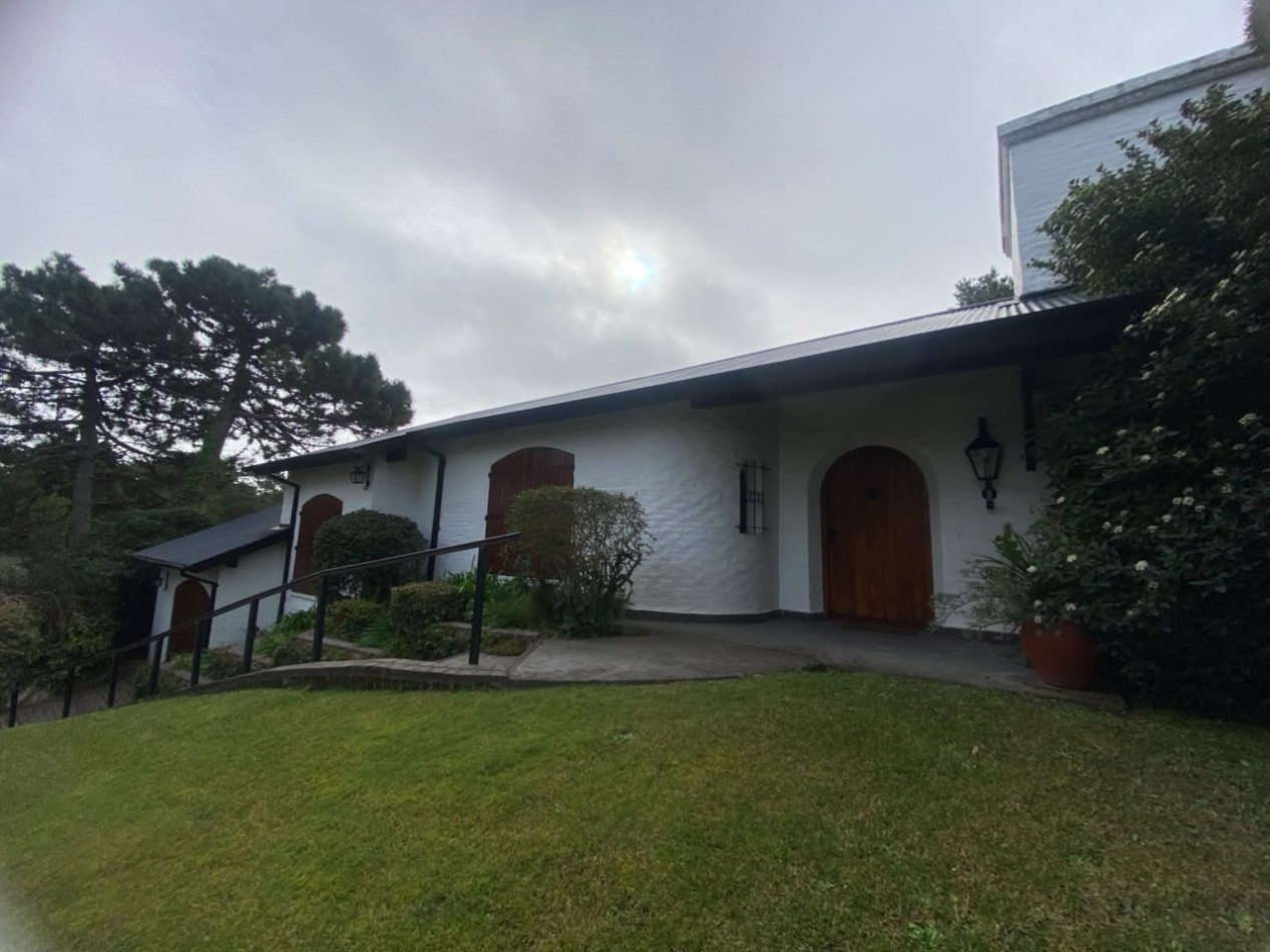 VENTA - Residencia de Categoria con Lote Independiente Incluido | Centro Golf - Pinamar