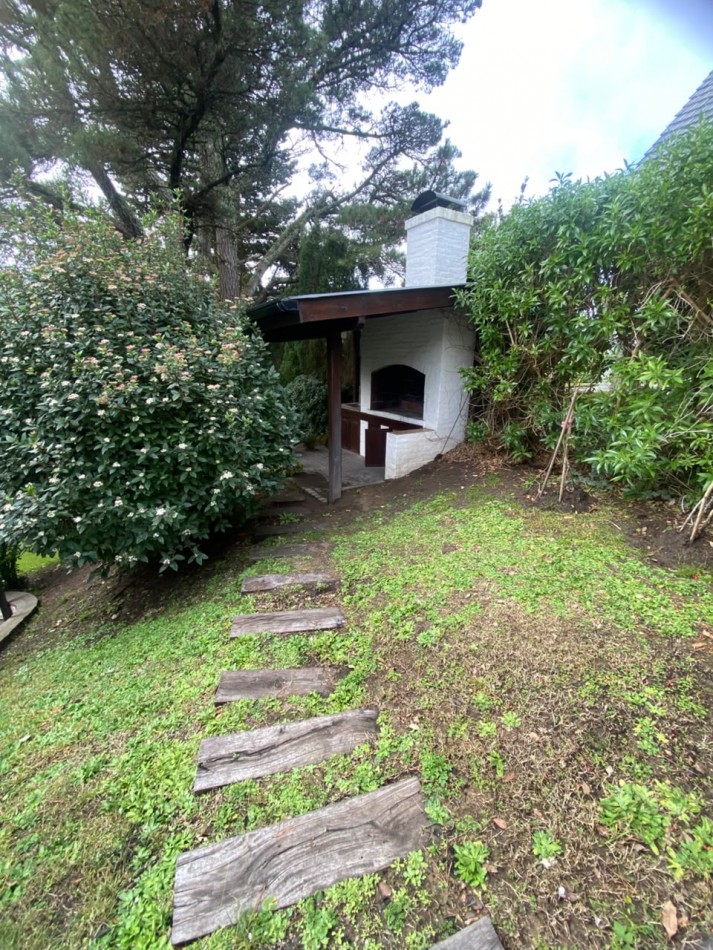 VENTA - Residencia de Categoria con Lote Independiente Incluido | Centro Golf - Pinamar