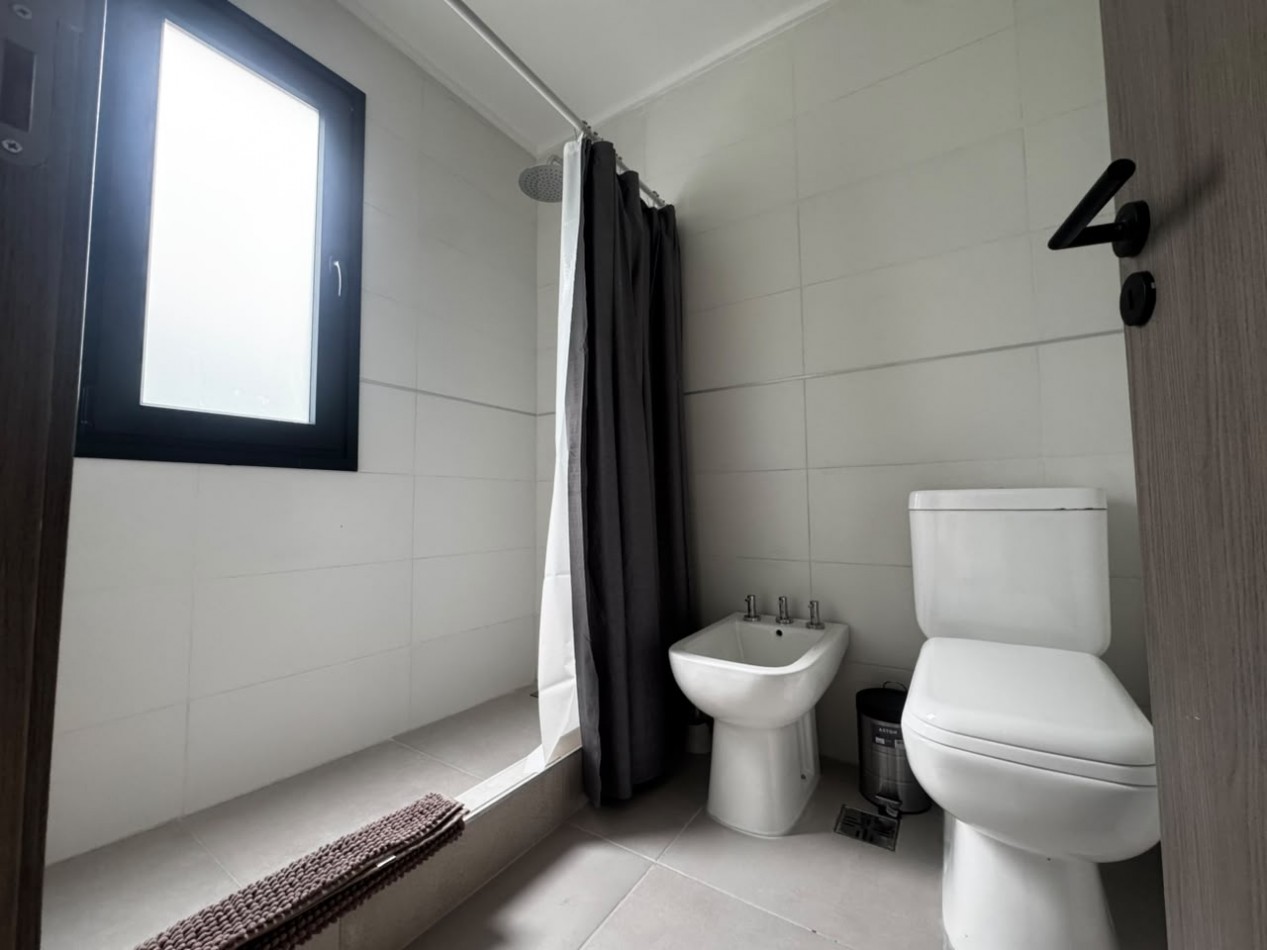 Departamento moderno de 3 ambientes a pocos metros del mar