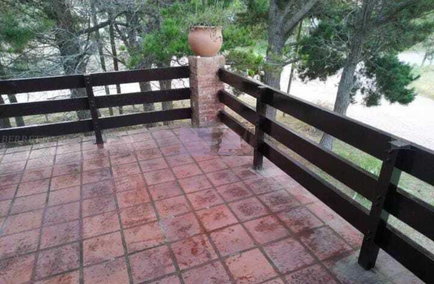 CASA VENTA MAR DE OSTENDE A 5 CUADRAS DEL MAR  FINANCIA PERMUTA 