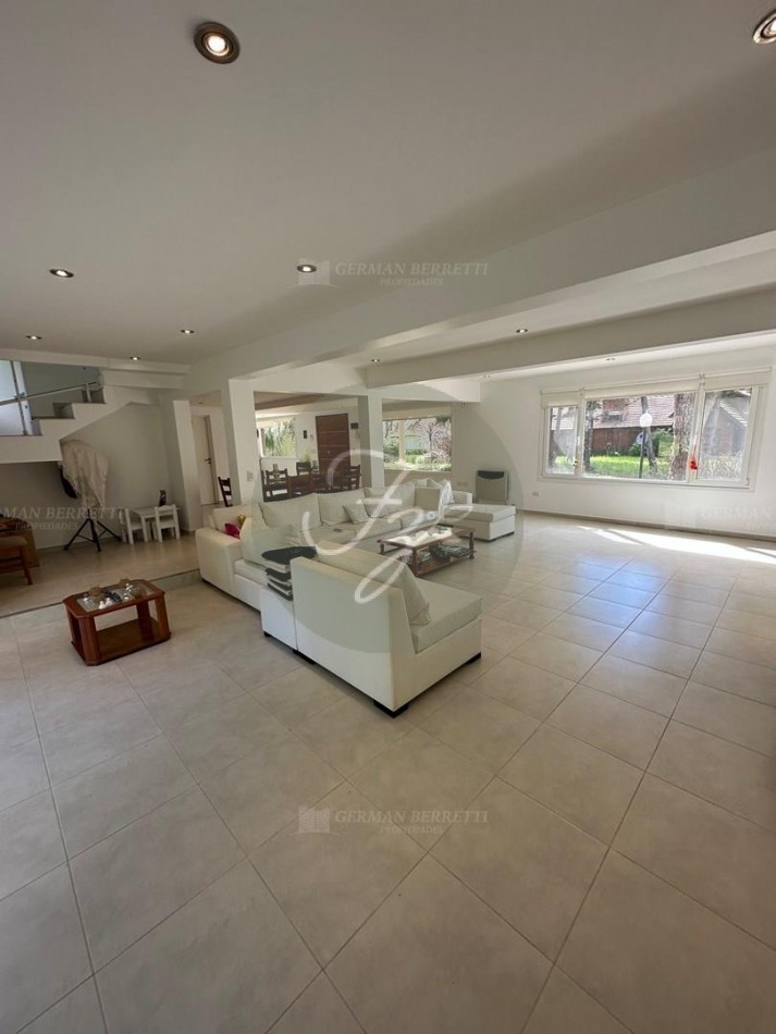 Espectacular casa en Pinamar Norte