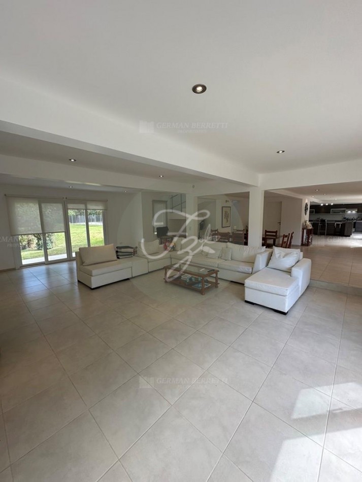 Espectacular casa en Pinamar Norte