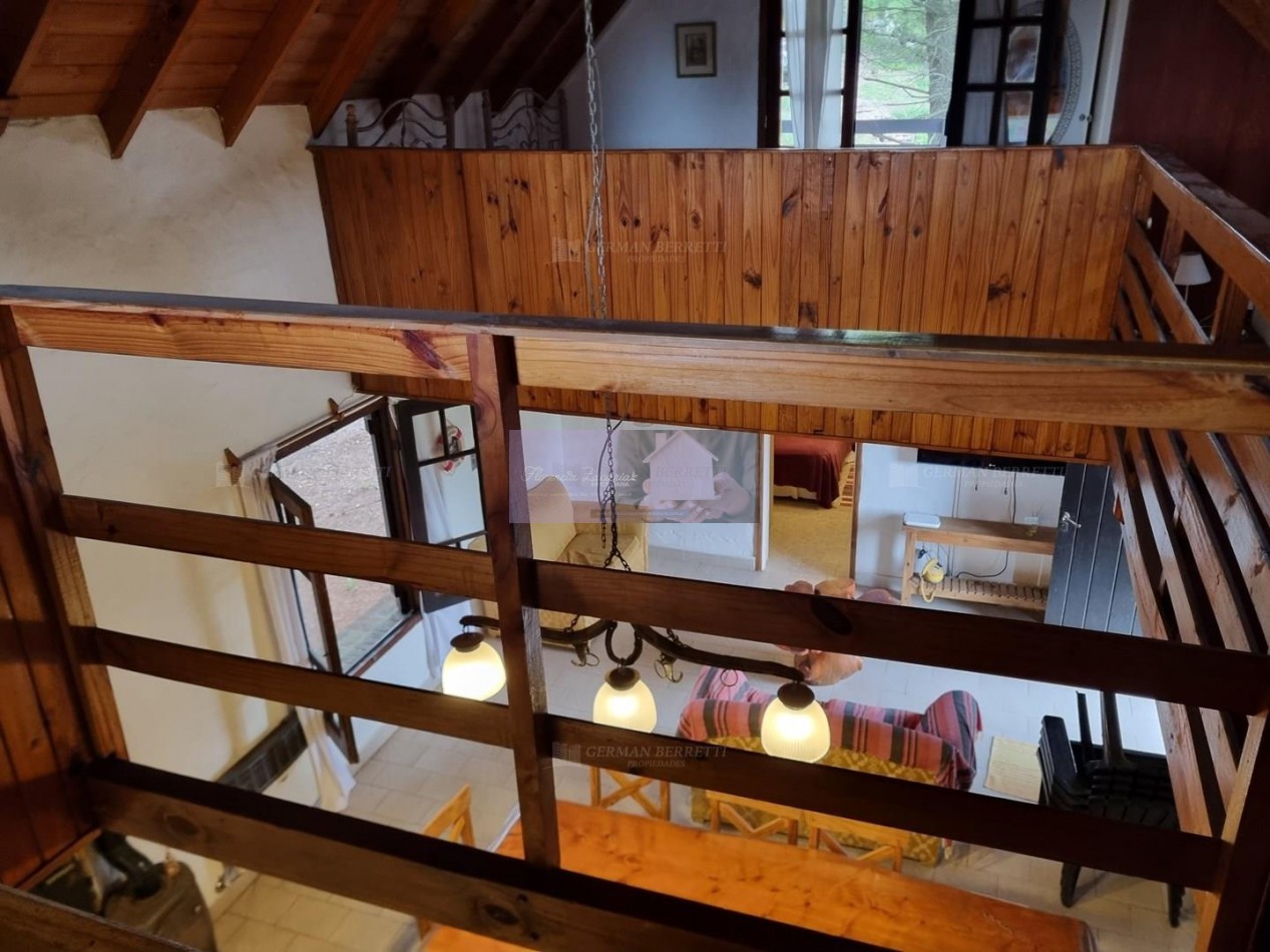 CASA VENTA MAR DE OSTENDE A 5 CUADRAS DEL MAR  FINANCIA PERMUTA 