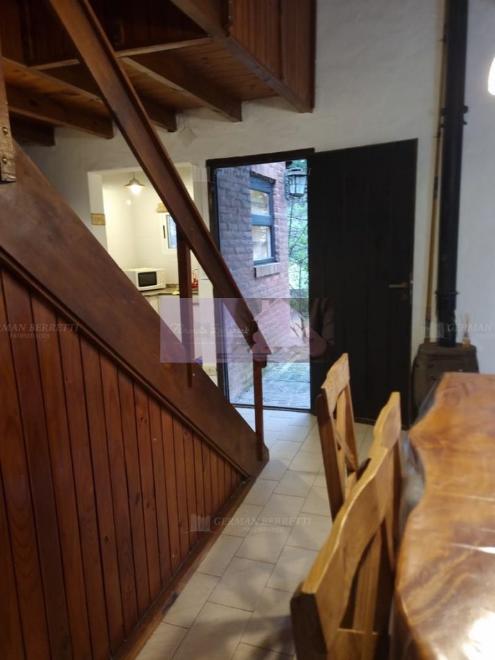 CASA VENTA MAR DE OSTENDE A 5 CUADRAS DEL MAR  FINANCIA PERMUTA 