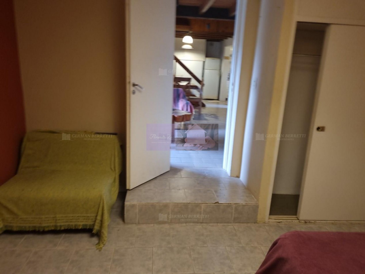 CASA VENTA MAR DE OSTENDE A 5 CUADRAS DEL MAR  FINANCIA PERMUTA 