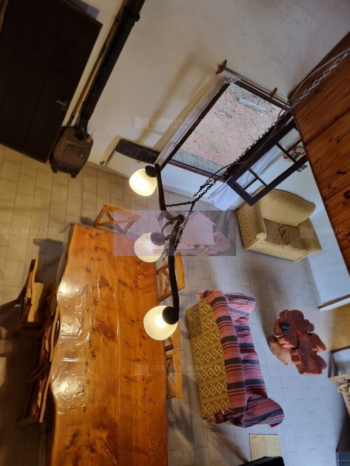 CASA VENTA MAR DE OSTENDE A 5 CUADRAS DEL MAR  FINANCIA PERMUTA 