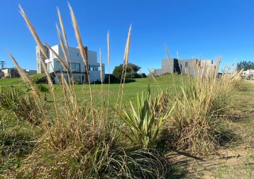 LOTE  412 VENTA EN COSTA ESMERALDA  BARRIO ECUESTRE