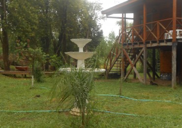 Tres cabañas en Delta Tigre en lote de 10.000 m2